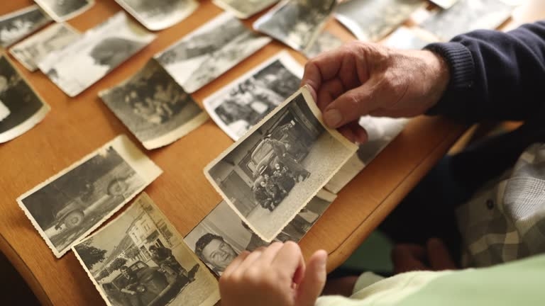 Skup starych fotografi, obrazów, filmów, dokumentów - Antykwariat