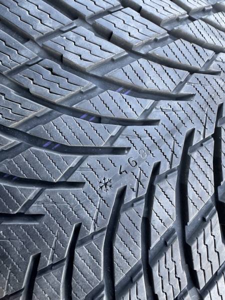 Opony zimowe Nokian Tyres Snowproof 1 275/35 R19 100 V XL