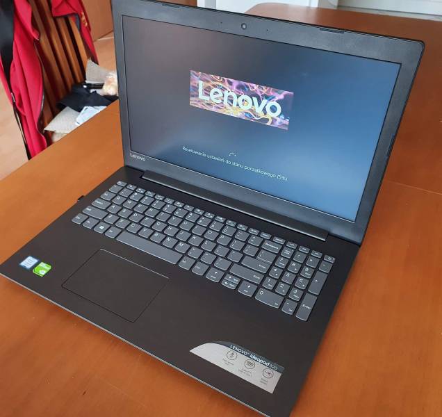 Lenovo IDEAPAD 320-15LKB  Intel Core i5 8 GB (8192 MB) 1TB (1024 GB) i więcej 15,6" NVIDIA GEFORCE 940 MX 2GB Brak Używany