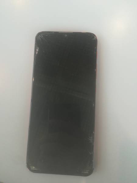 sprzedam telefon motorola e7i power z rozlanym wyświetlaczem 
