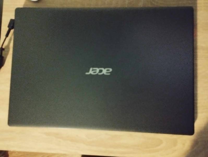 Sprzedam laptop