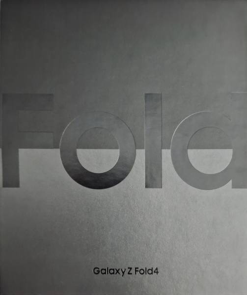 Sprzedam smartfon z fold 4 512